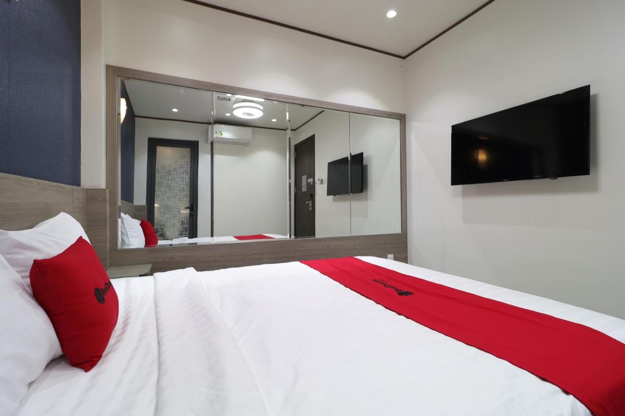 Reddoorz Plus & Cloud 9 Quang Trung Ξενοδοχείο Πόλη Χο Τσι Μινχ Εξωτερικό φωτογραφία